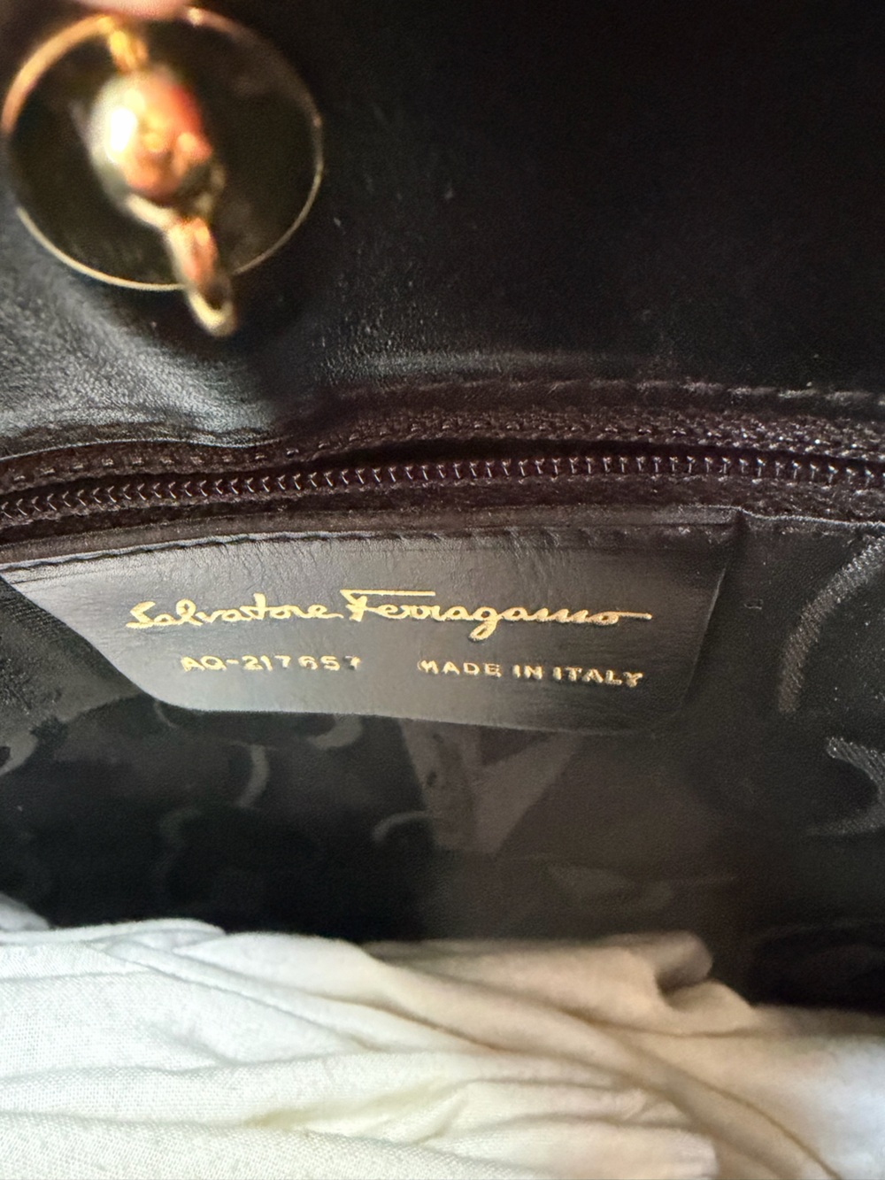 Salvatore Ferragamo Gancini Black Leather Shoulder Hobo Bag Salvato authentic - Picture 6 of 8